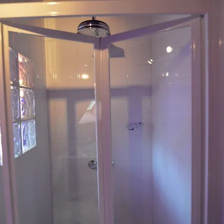 Modern Holiday Home With Private Garden In Jumel *